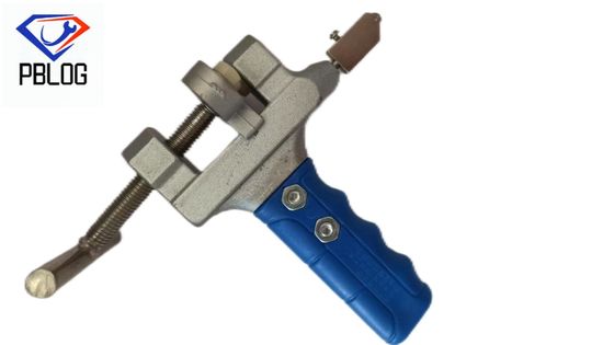 plastic handle glass pile and cutter